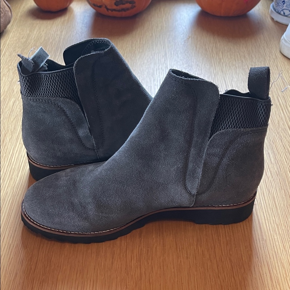 Blondo Waterproof Suede Chelsea Boots